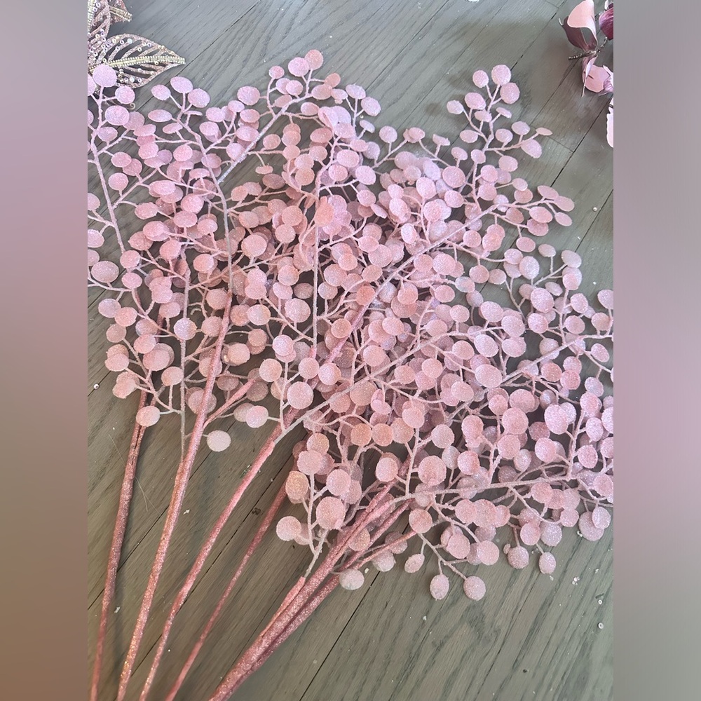 6 Christmas pick pink